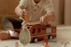 Little Dutch camion din lemn FSC 2 ani+ Masina de pompieri Red