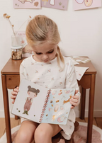 Little Dutch carte de activitati copii Dress Up Rosa&Friends 3 ani+ Fairy Garden