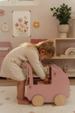 Little Dutch carucior retro din lemn pentru papusi 3 ani+ Soft Flower