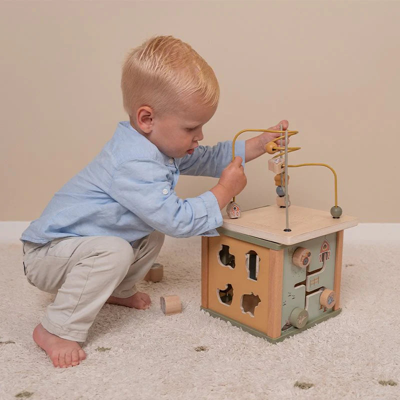 Little Dutch jucarie din lemn FSC cub cu activitati 18m+ Little Farm