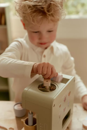 Little Dutch espressor de cafea din lemn FSC 3 ani+ Green