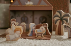Little Dutch figurine din lemn FSC in cutie portabila 18 m+ Sceneta a Nasterii Domnului