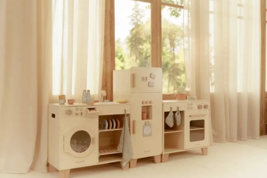 Little Dutch frigider de jucarie din lemn FSC 3 ani+ Essentials Editie limitata