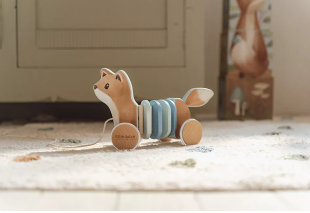 Little Dutch jucarie din lemn FSC cu roti si snur pentru tras 18m+ Little farm Vulpe