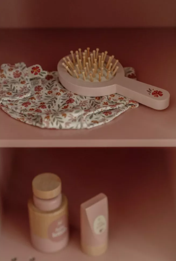 Little Dutch masa de schimbat scutecele cu accesorii pentru papusi 3 ani+ Roz