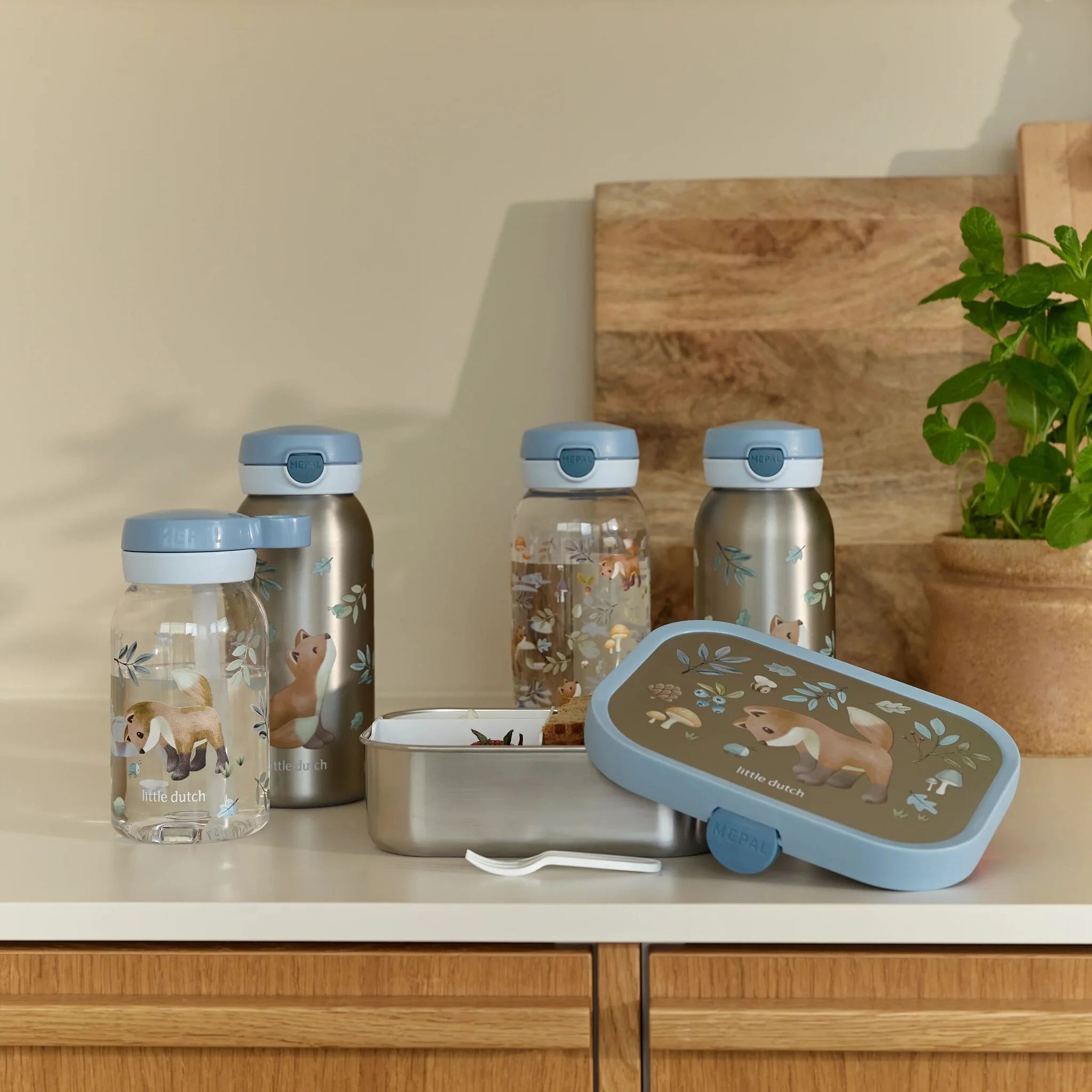 Little Dutch Mepal sticla de inox cu capac flip 600 ml 3 ani+ Forest Friends