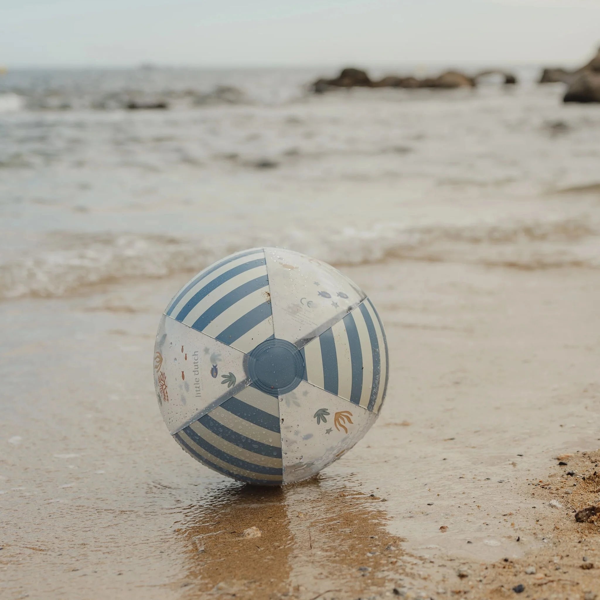 Little Dutch minge de plaja gonflabila 35 cm 2 ani+ Ocean World
