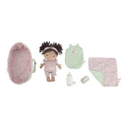 Little Dutch papusa EVI in cosulet cu accesorii 12m+