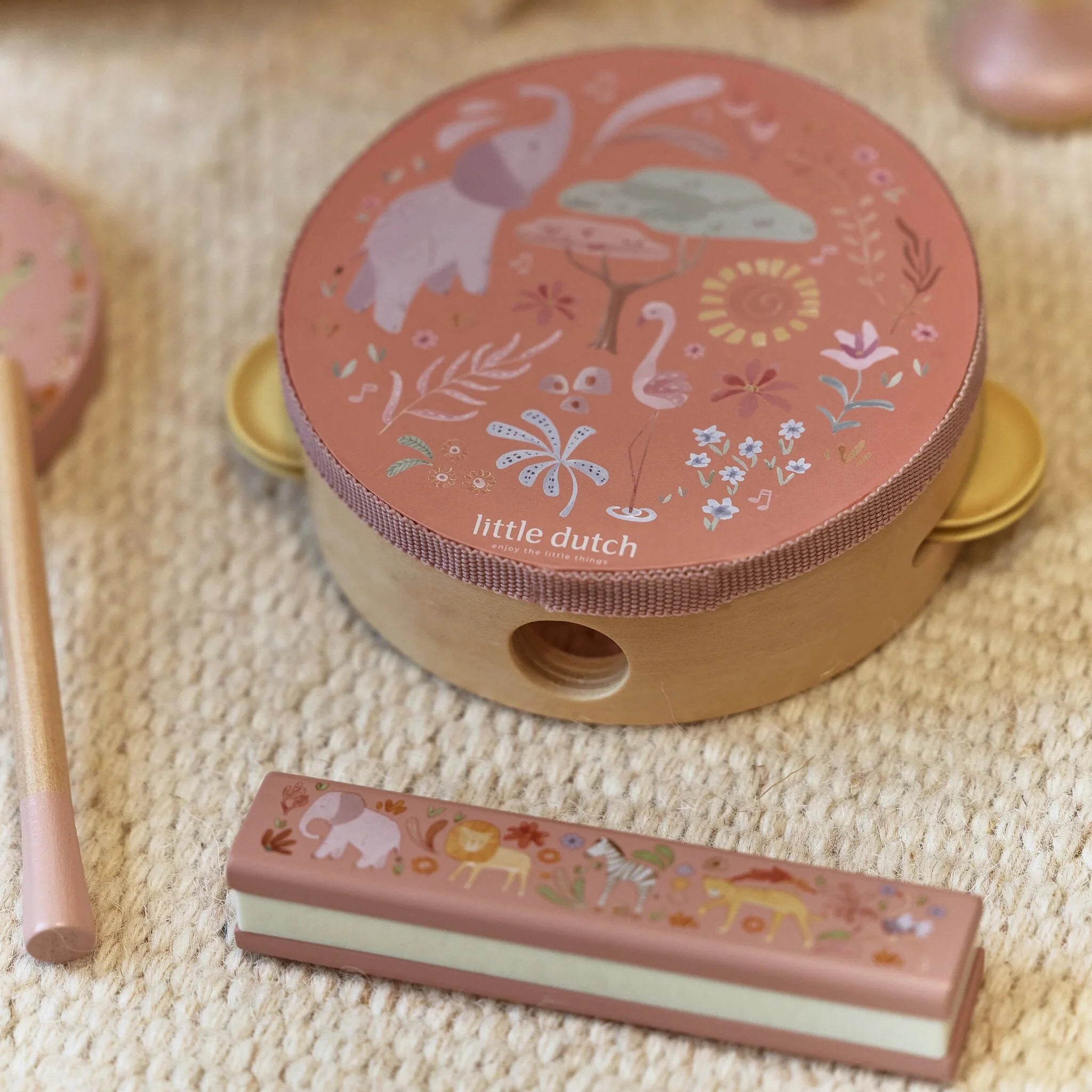 Little Dutch set de instrumente muzicale din lemn FSC  3 ani+ Safari Friends Pink