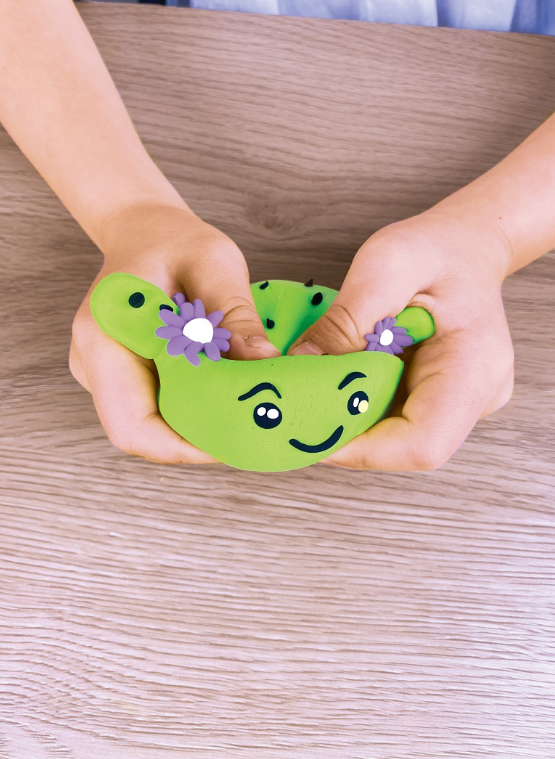Lovin set Air Clay cu argila usoara 6 culori Squishy Hero 3 ani+ Cactusita