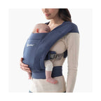 Ergobaby marsupiu Embrace 0-18 luni (3.2 - 11.3 kg) Soft Navy