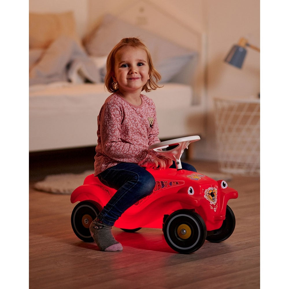 Chipolino masinuta de impins Big Bobby Car Classic 12m+ Lumi