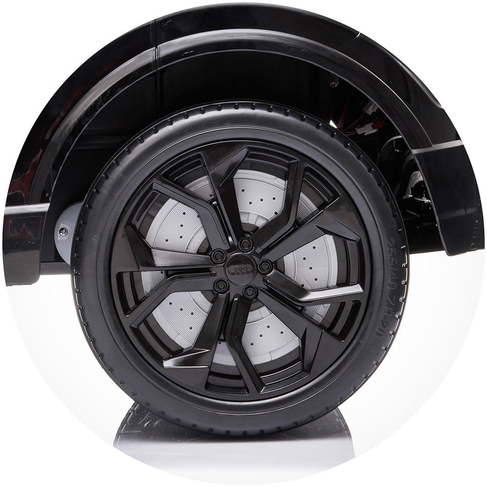 Masinuta electrica Audi RS Q8 cu scaun din piele si roti EVA 3 ani+ Black