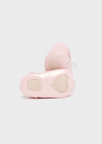  Soft pink