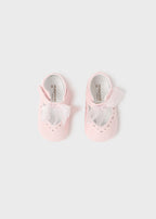  Soft pink