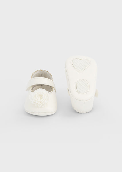 Mayoral botosei fete ceremonie cu floricica 15-18 Off-white