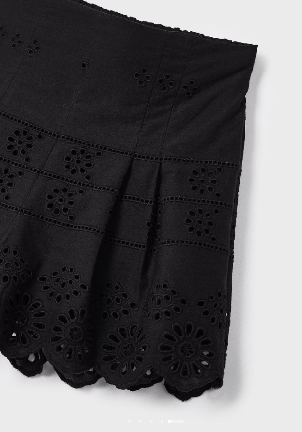 Mayoral pantalon fete scurt cu motiv perforat 4-9 ani, Negru Imagine secundară a produsului