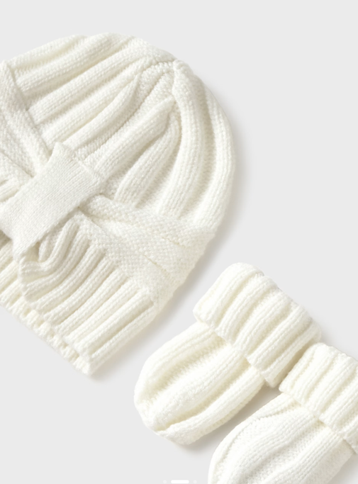 Mayoral set caciula si manusi tricot fete 0-18 luni Off-white Imagine secundară a produsului