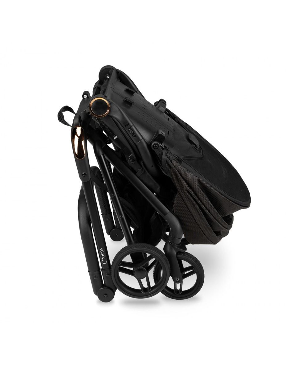 Momi carucior sport Adelle 360º 6m+ Black Red