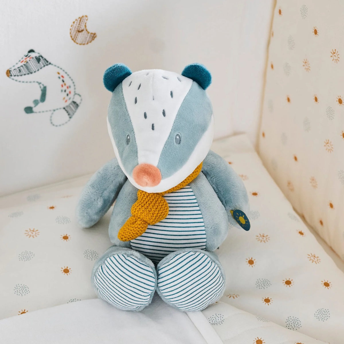 Nattou jucarie plus 32 cm 0m+ Felix & Leo - Bursucul Felix