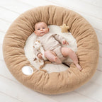 Nattou covor de jaoca 90 cm cu arcada si margini captusite 0m+ Teddy Caramel