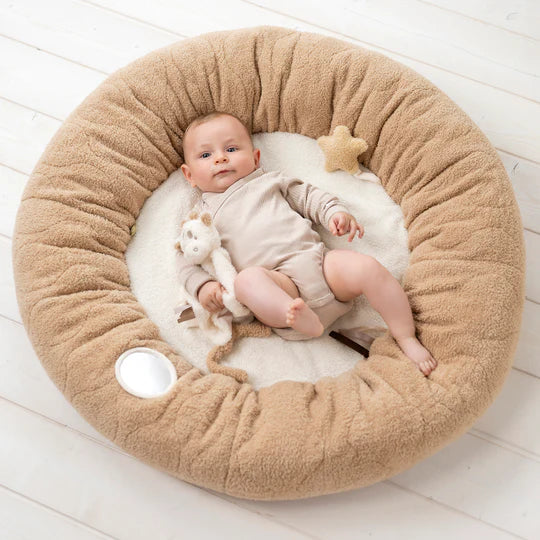 Nattou covor de jaoca 90 cm cu arcada si margini captusite 0m+ Teddy Caramel