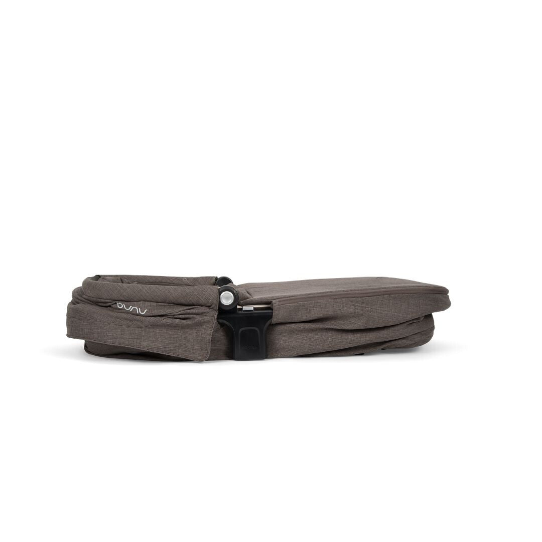 Nuna carucior 2in1 TRIV LX cu set de accesorii pentru toate anotimpurile 0m+ Chestnut