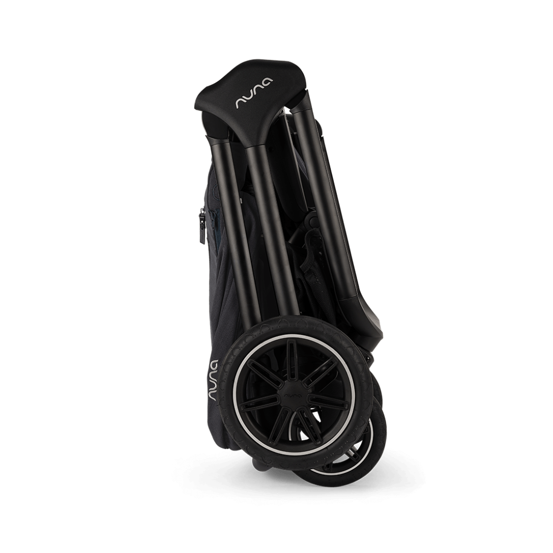 Nuna carucior compact Triv Next pentru 0m+