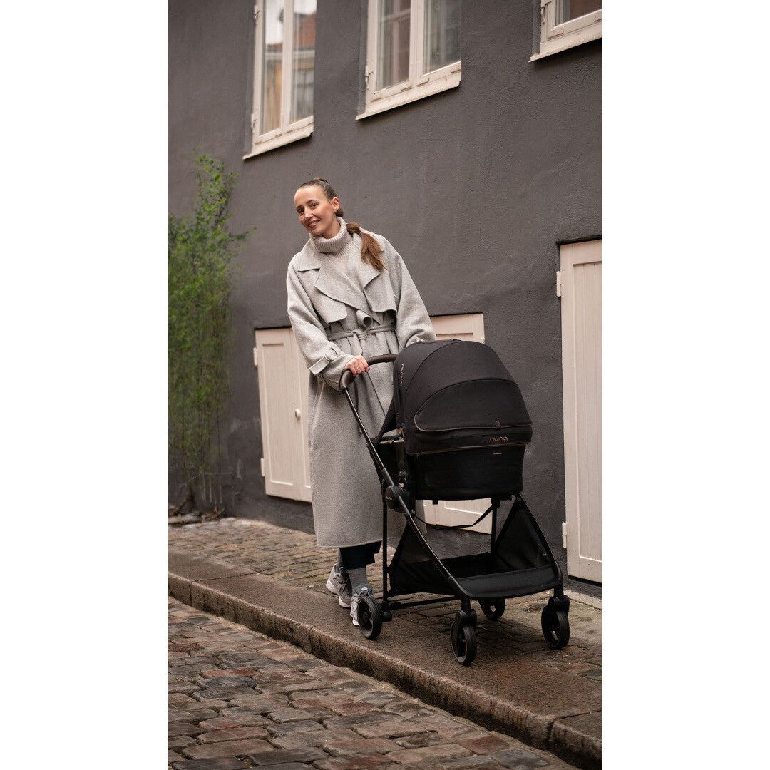 Nuna carucior ultra-usor IXXA 0m+ Riveted