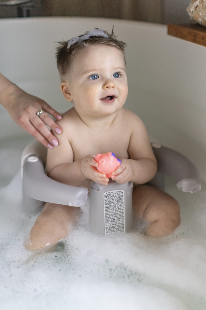  Gri