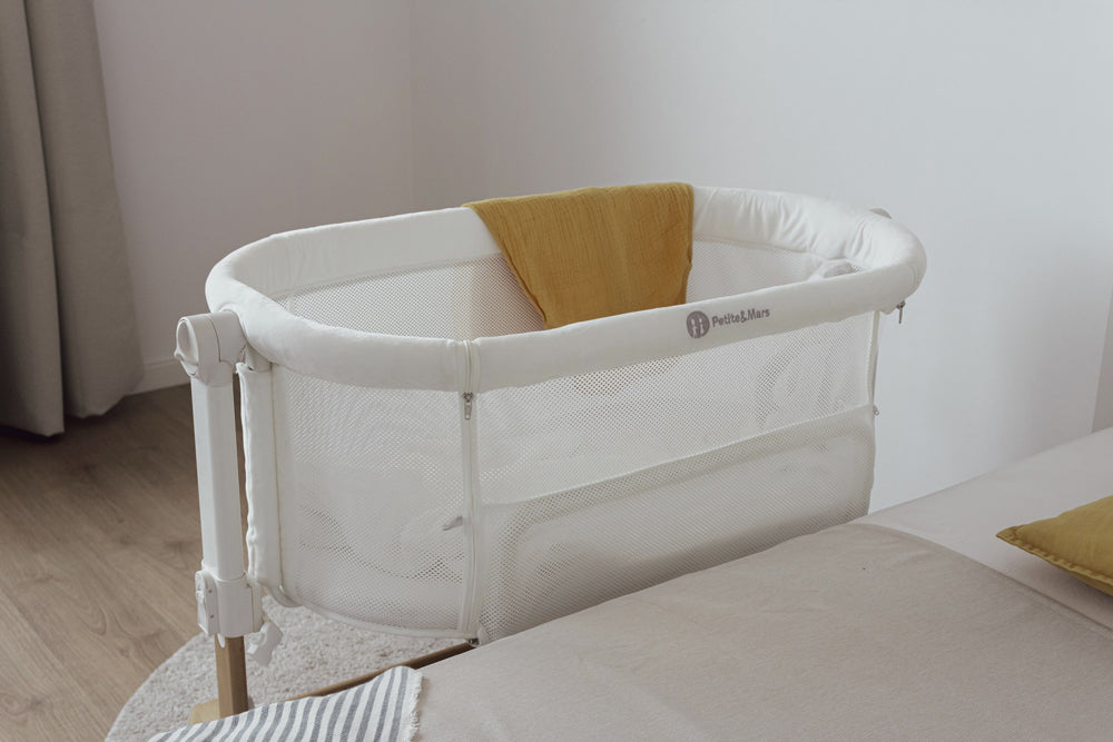 Petite&Mars co-sleeper reglabil 2in1 GLORY cu functie de leganare 