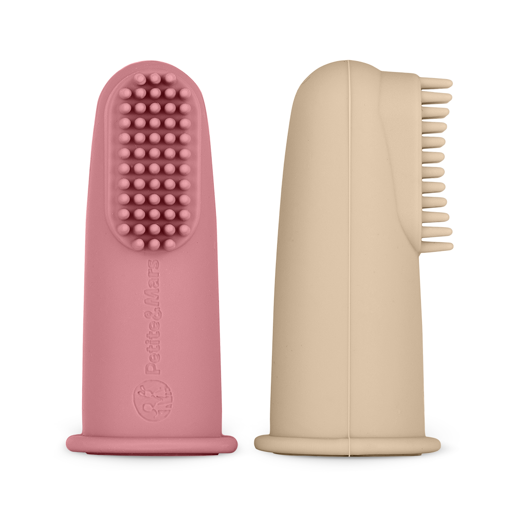 Petite&Mars perie de dinti si gingie pe deget din silicon 2 buc 6m+ Rose&Sand