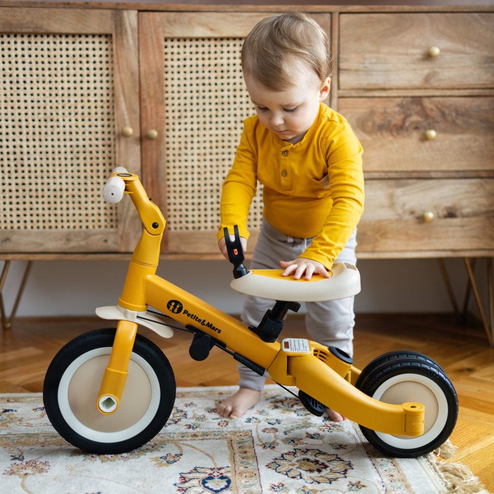 Petite&Mars tricicleta multifunctionala 5in1 Turbo 18m+ Ochre
