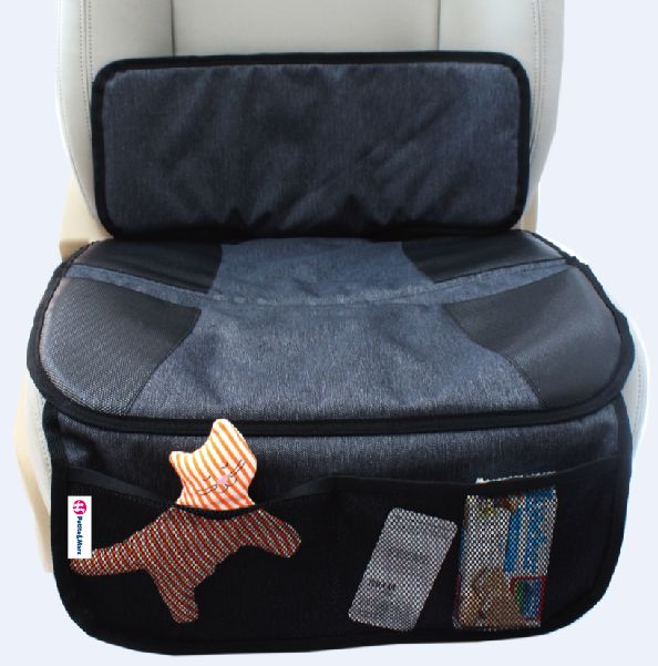 Petite&Mars protectie scaun masina Guard 04