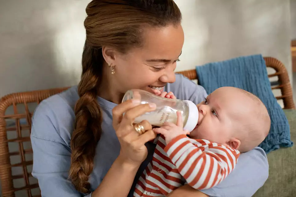 Philips Avent set incepator cu biberoane sticla Natural Response 0m+ 