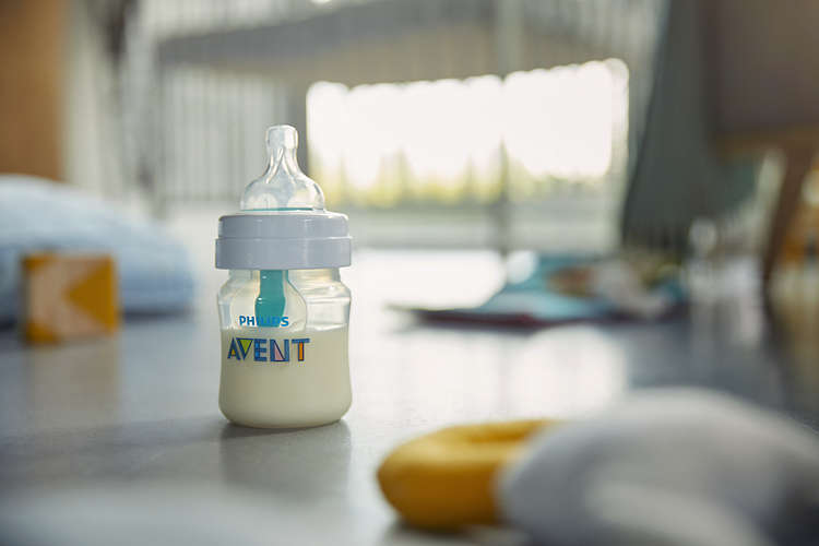 Philips Avent biberon cu dispozitiv anticolici AirFree 09