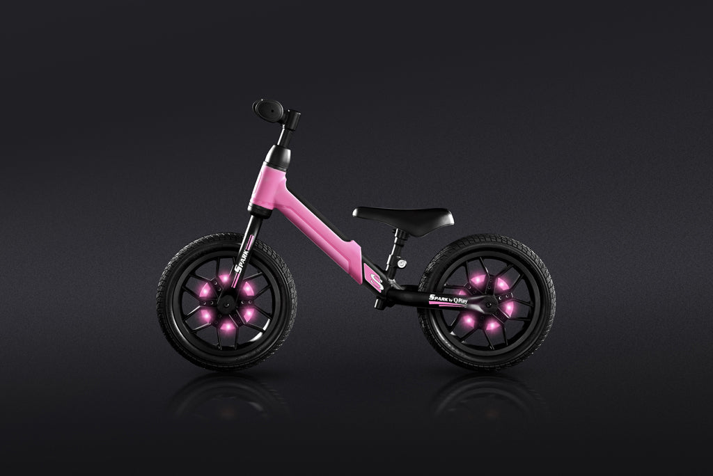 QPlay bicicleta de echilibru fara pedale 12" SPARK cu LED 3-6 ani Pink