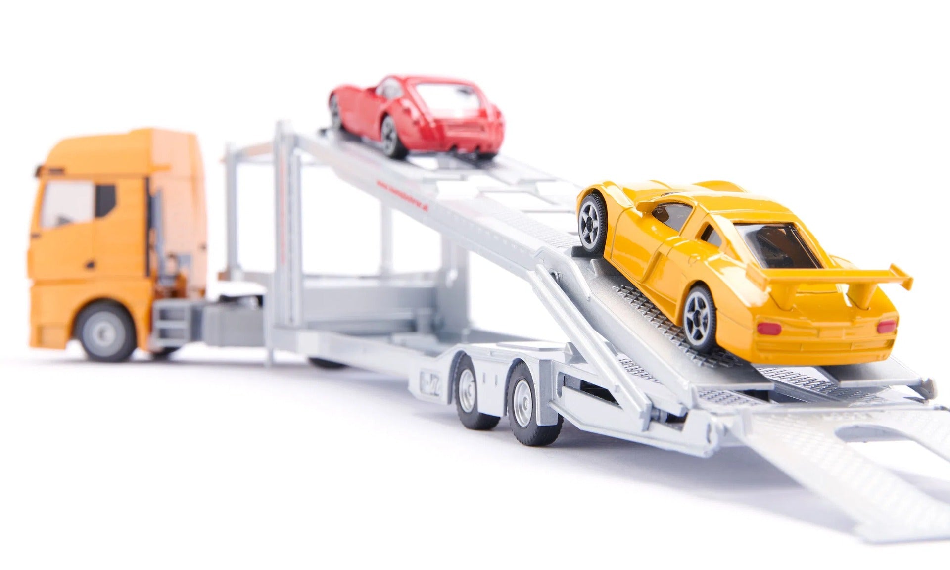 Siku jucarie masinuta 3 ani+ camion MAN car transporter