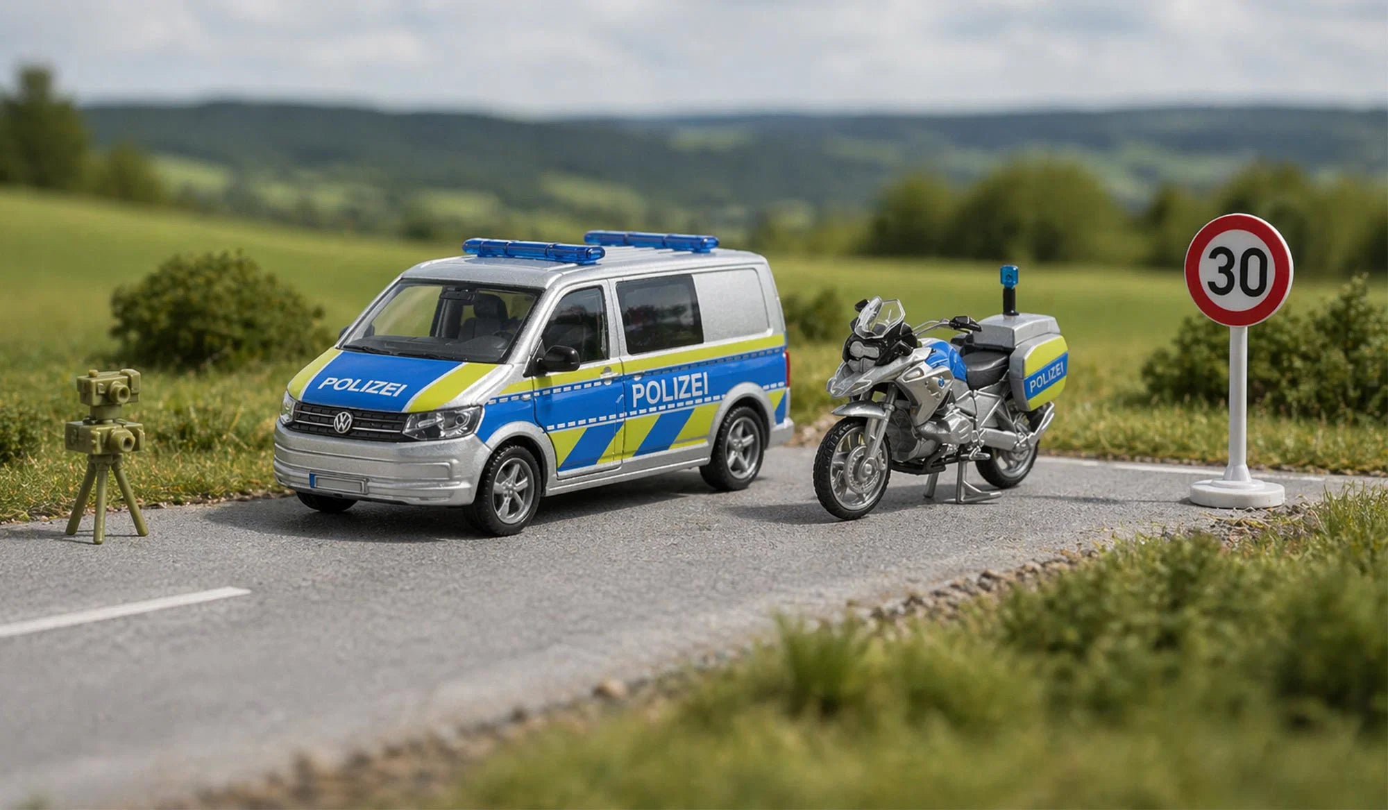 Siku masinuta VW T6 cu motocicleta BMW 3 ani+ Politie