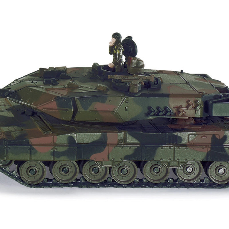 Siku tanc militar marime 1:50 3 ani+
