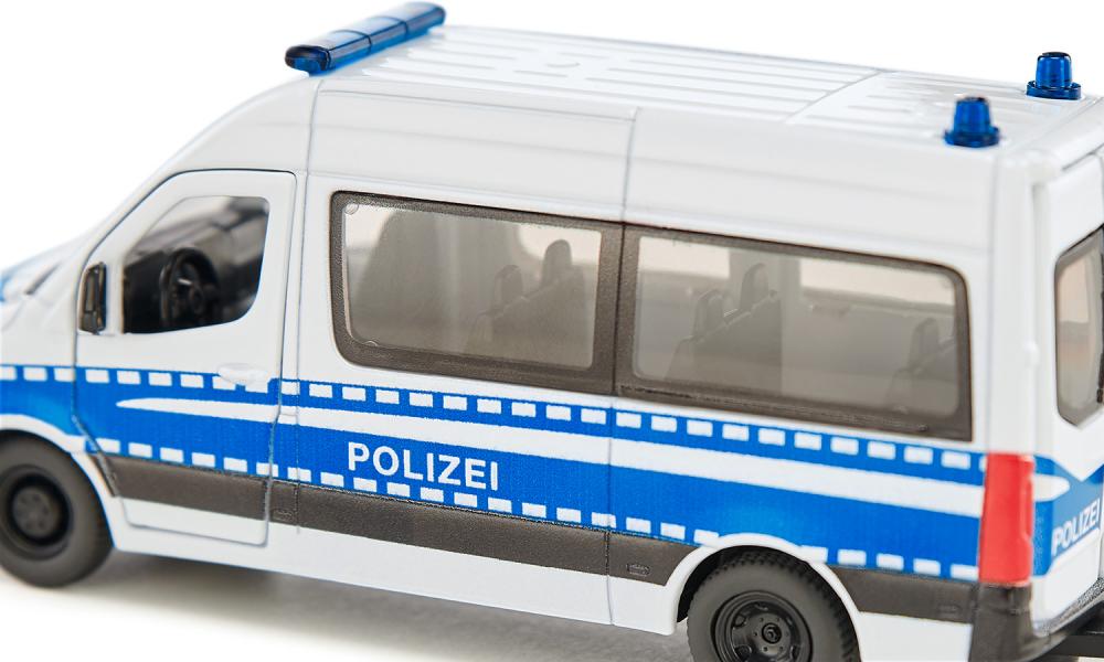 Siku masinuta duba politie Mercedes Sprinter III 3 ani+ 2305 02