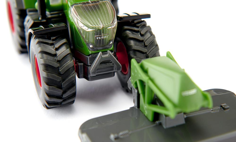 Siku masinuta tractor Fendt 942 Vario with front mower  02