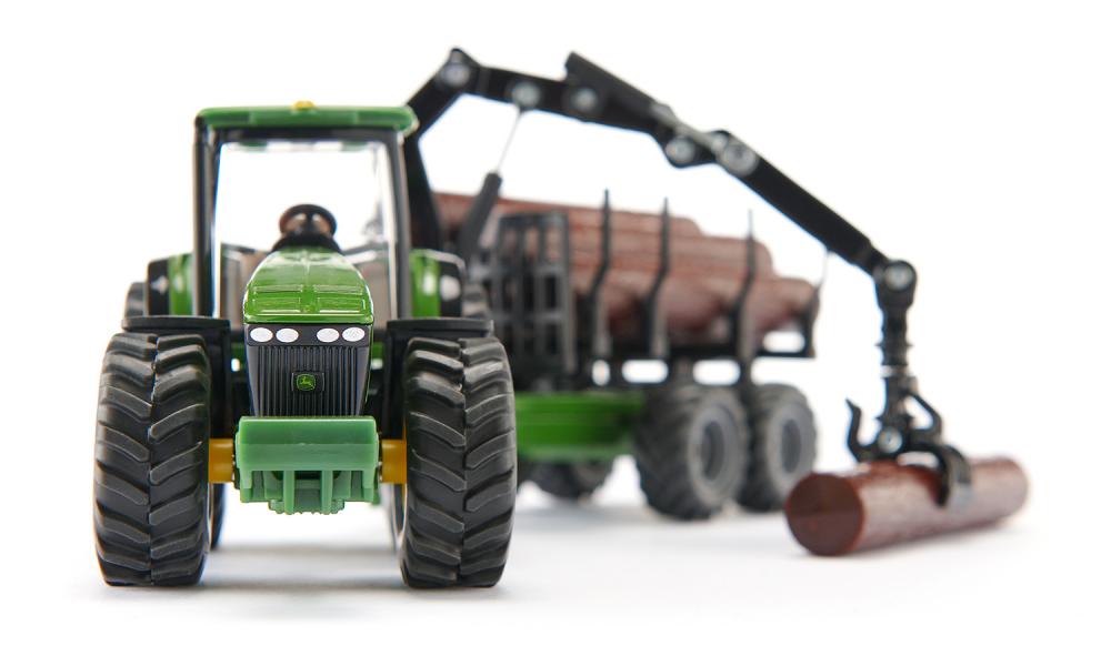 Siku masinuta tractor John Deere with Forestry Trailer 3 ani+ 0 4