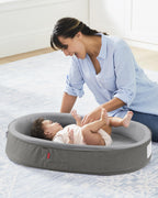 Skip Hop cosulet pentru bebelusi Baby Nest 0-9 kg