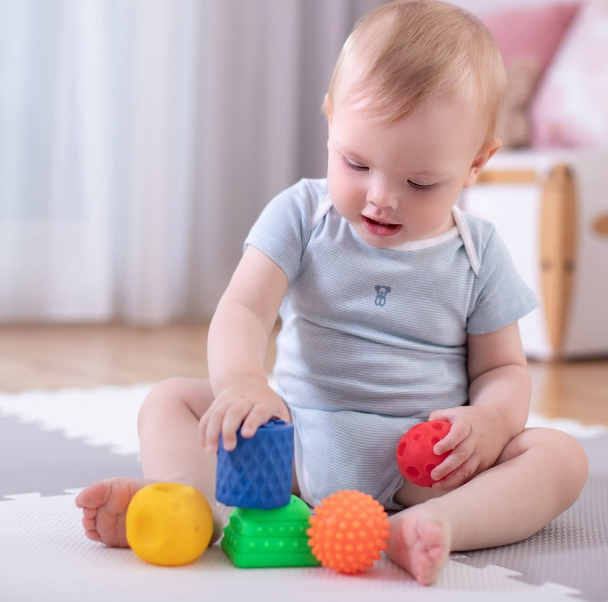 Tullo jucarie set educativ mingi senzoriale 5 buc 0m+