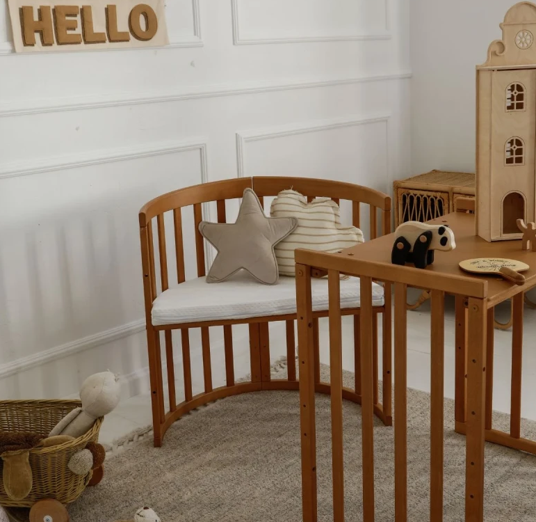 Waldin patut din lemn oval evolutiv 7in1 cu saltea