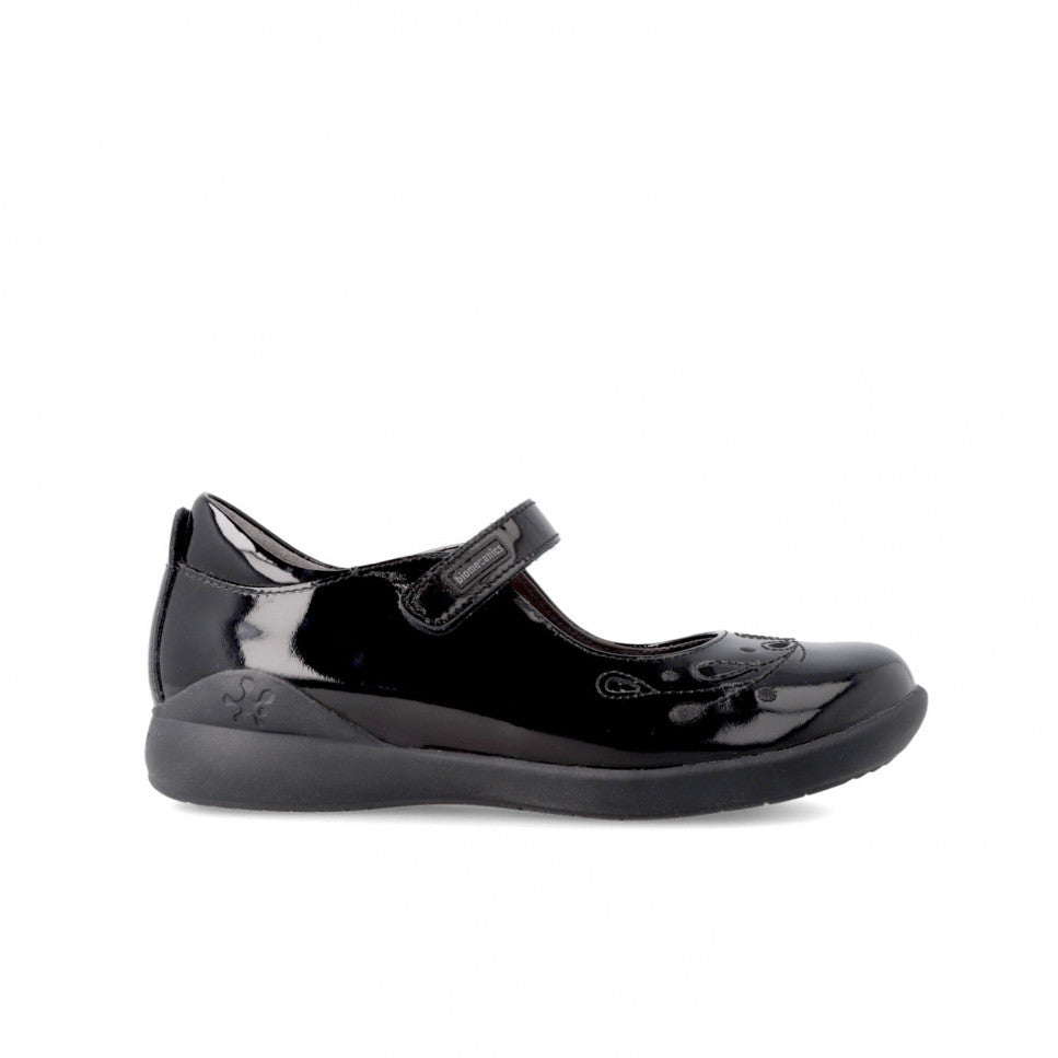 Biomecanics pantofi fete Back To School 24-28 Charol Negro lacuit cu perforatii florale