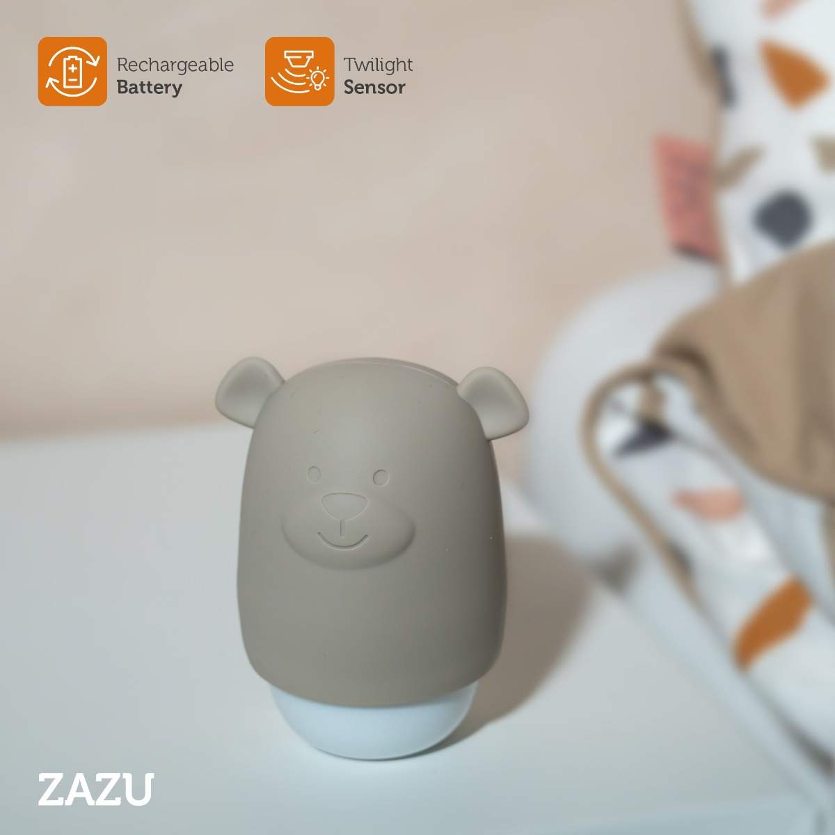 Zazu Kids lampa de veghe cu senzor de lumina Benny the Bear 10m+ Bej